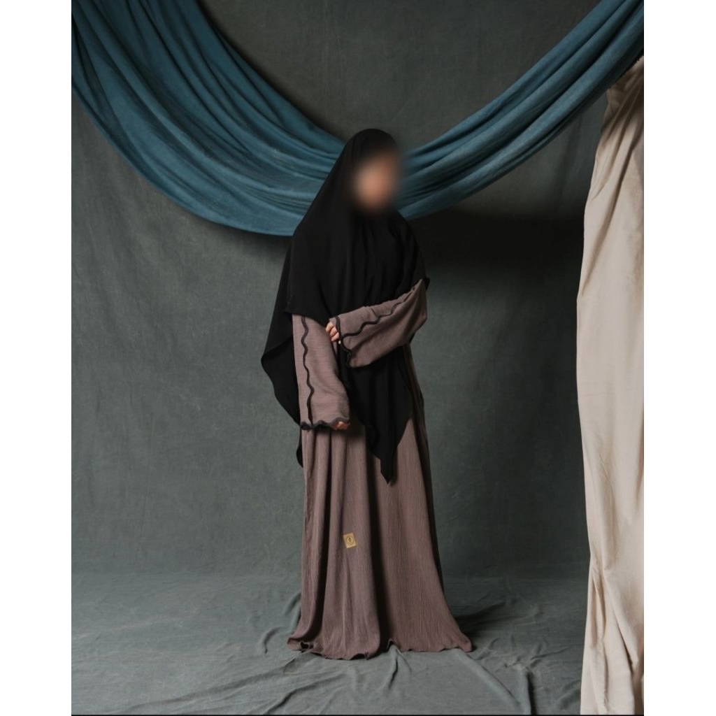 AAFIYA | Anasy abaya , Huda Abaya Size M