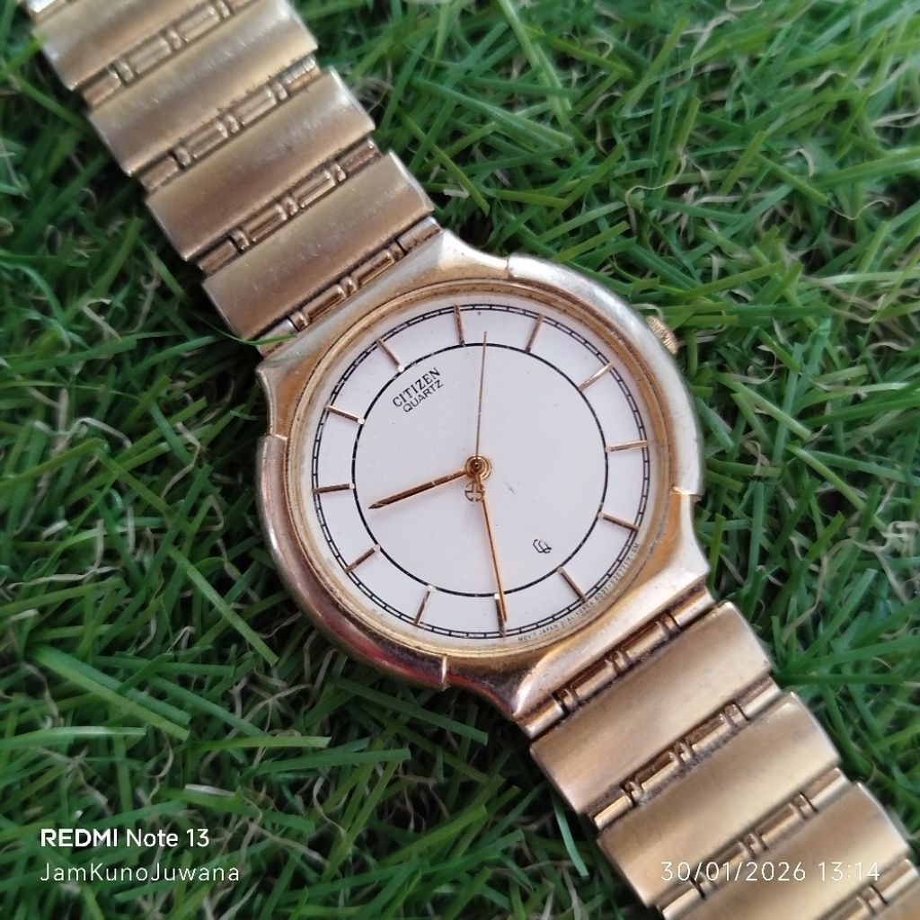 jam tangan CITIZEN quartz (bahan)