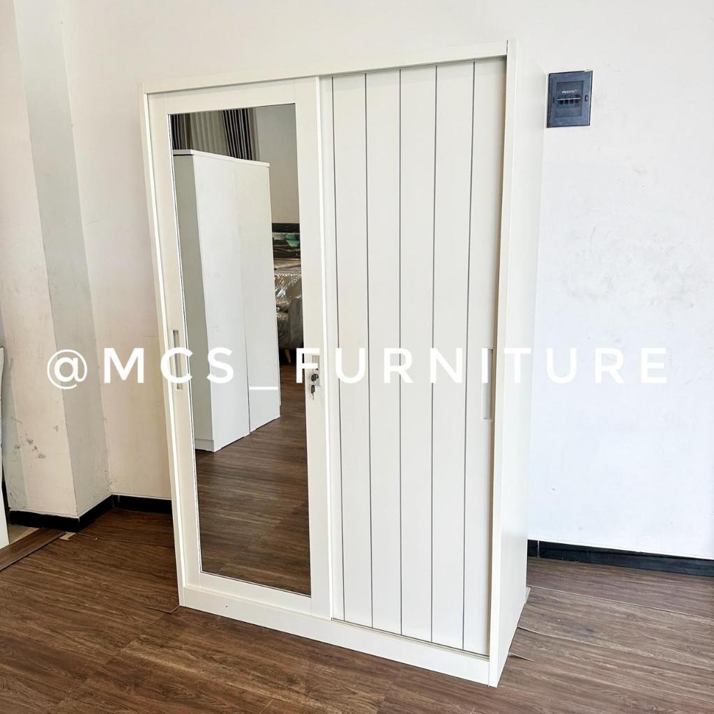 Lemari Baju Pakaian Sliding Besi Metal  Jumbo Mebel Furniture MCS Semarang