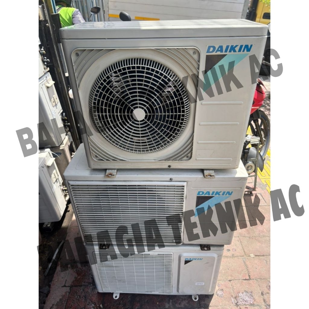 Outdoor AC Daikin Thailand SECOND 1/2pk - 1pk R32/R410