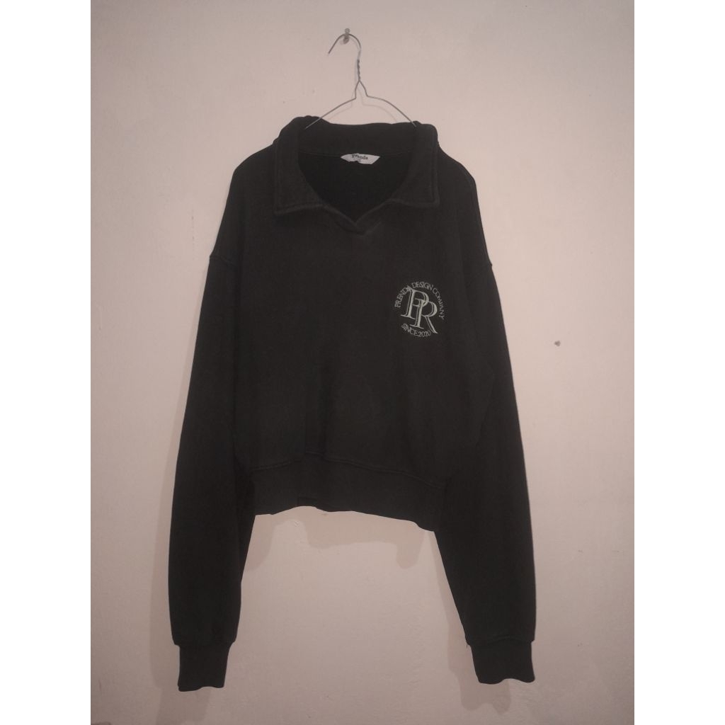 preloved crewneck crop top prenda