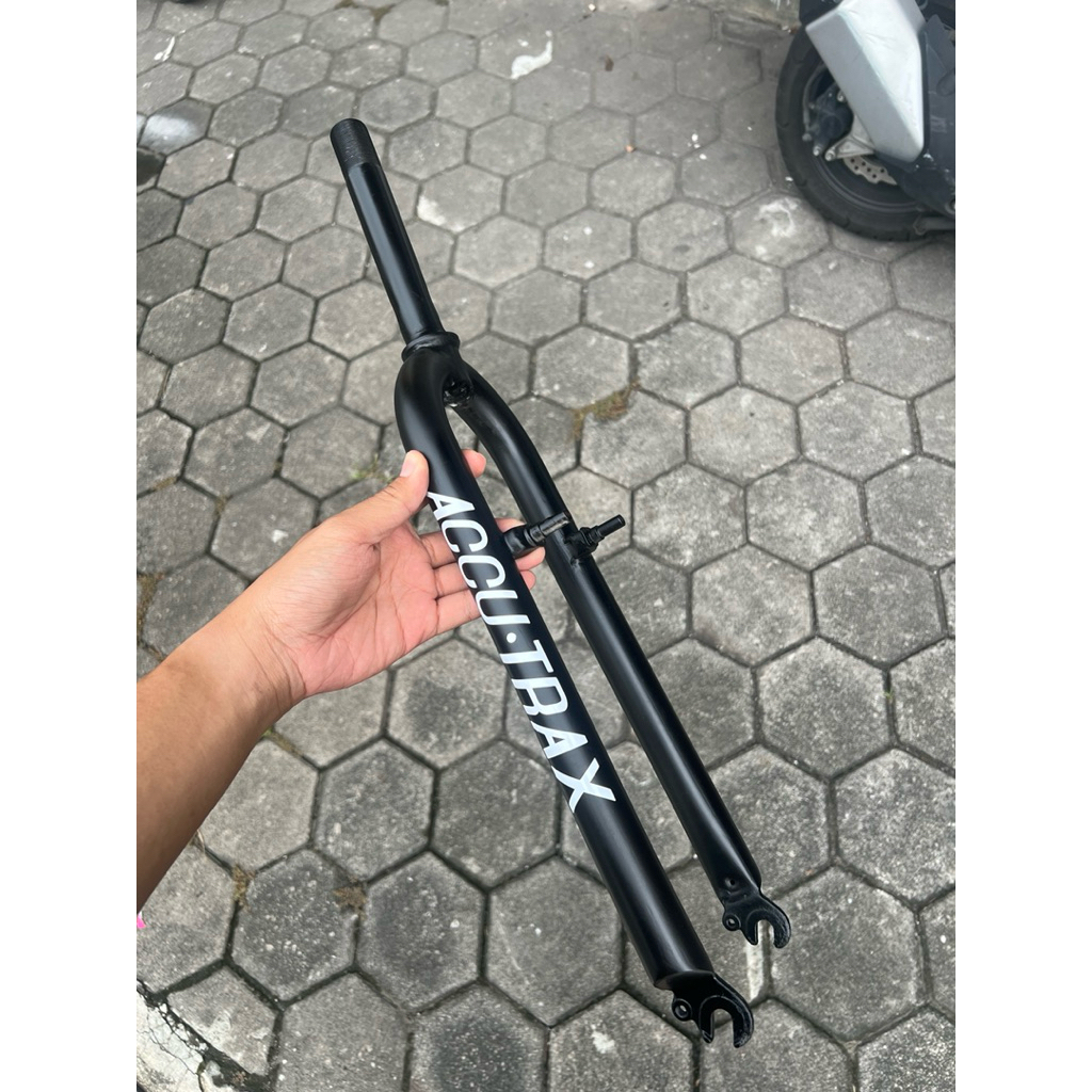 FORK 26 RIGID STANDART DRAT 25.4 INSERT 22.2 ACCU TRAX CHROMOLY GARPU DEPAN SEPEDA MTB FEDERAL HITAM