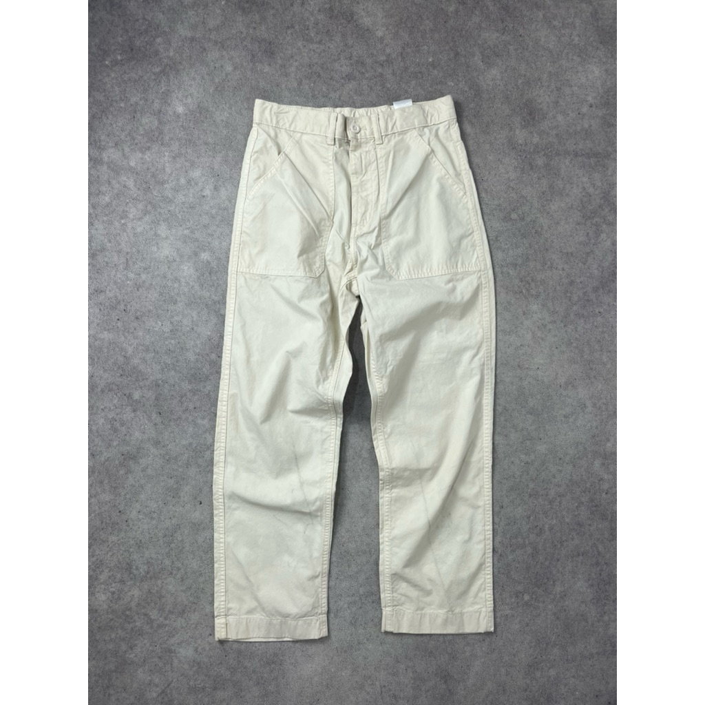 UNIQLO fatigue white pants