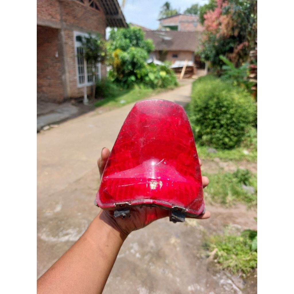 Stoplamp Lampu Belakang Cbr 150R Cbr 250R CBU Lokal Original