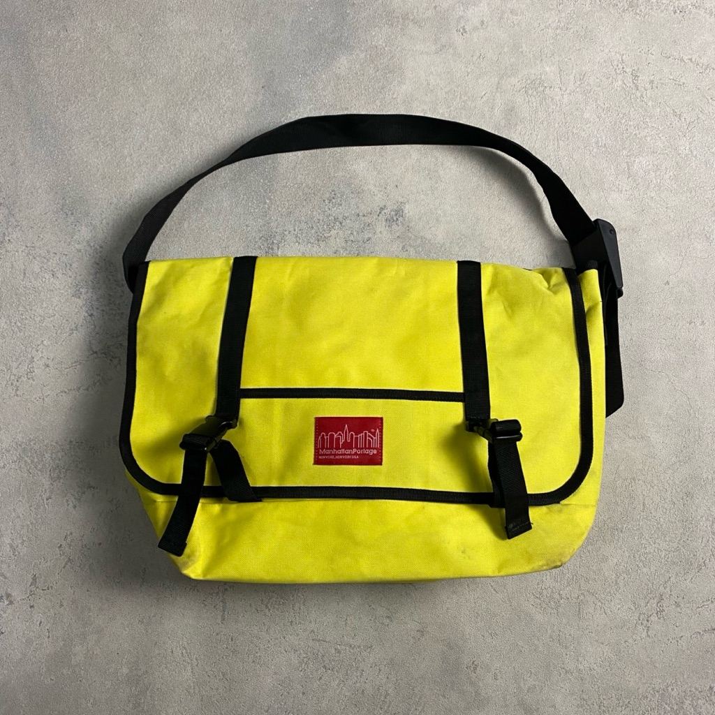 manhattan portage sling bag