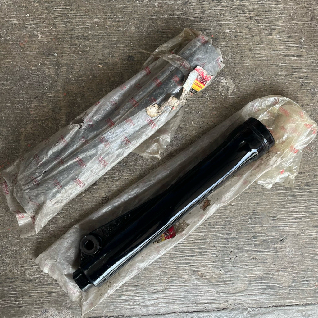 bottom tabung as shock shockbreaker depan kiri Yamaha Alfa sigma 2jg Original Nos
