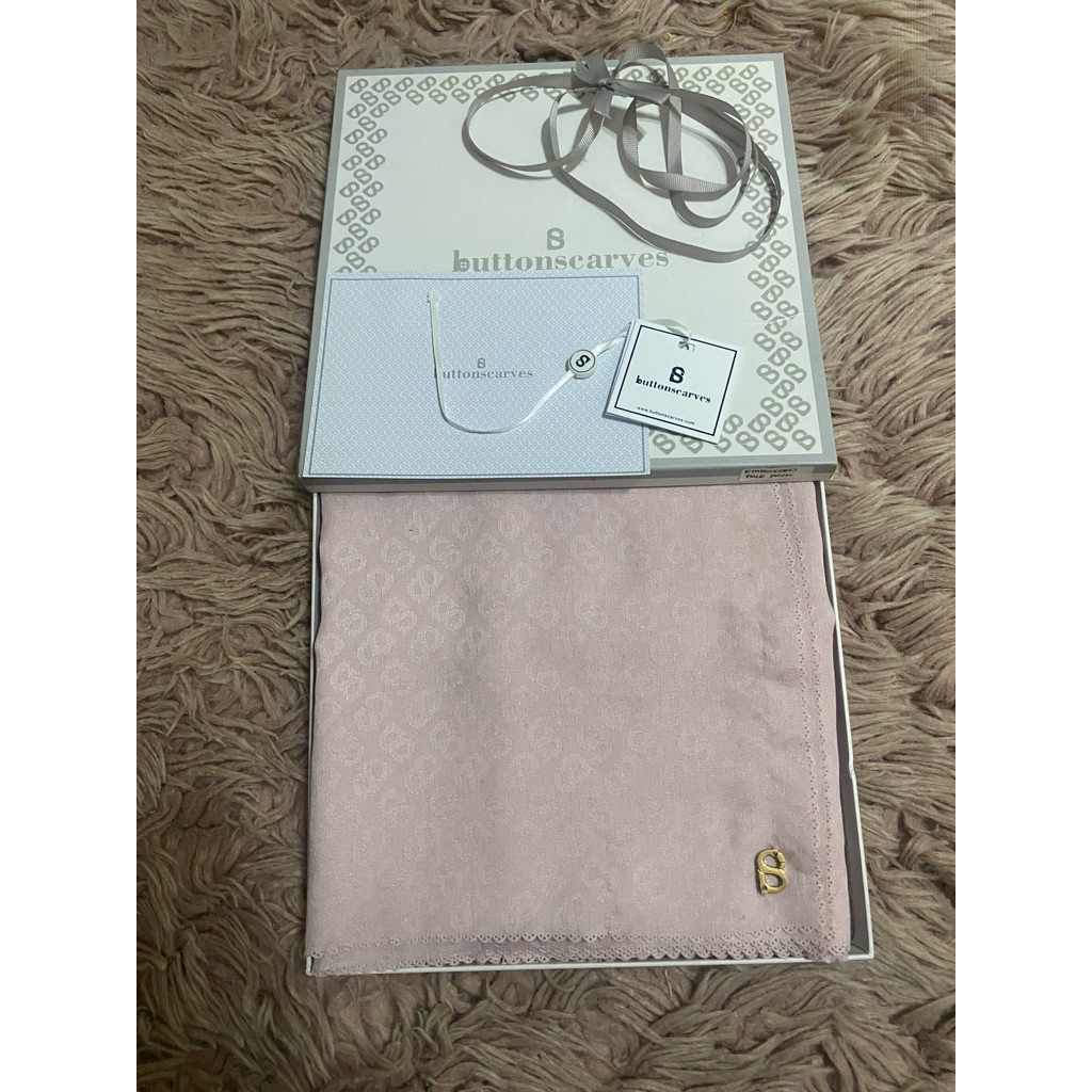 PL buttonscarves Everyday Tapis Embossed-Pale Pink