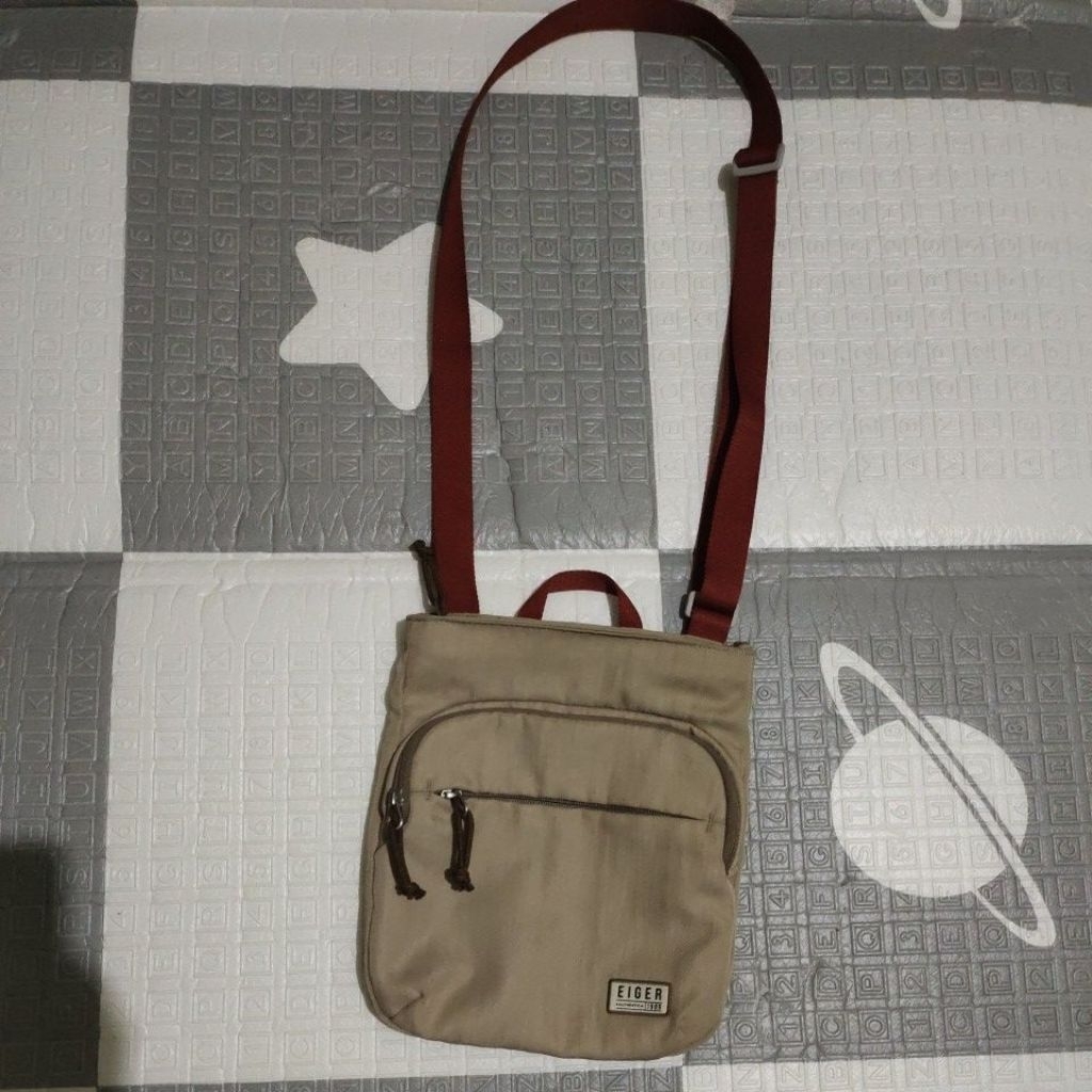 Tas selempang Eiger PL