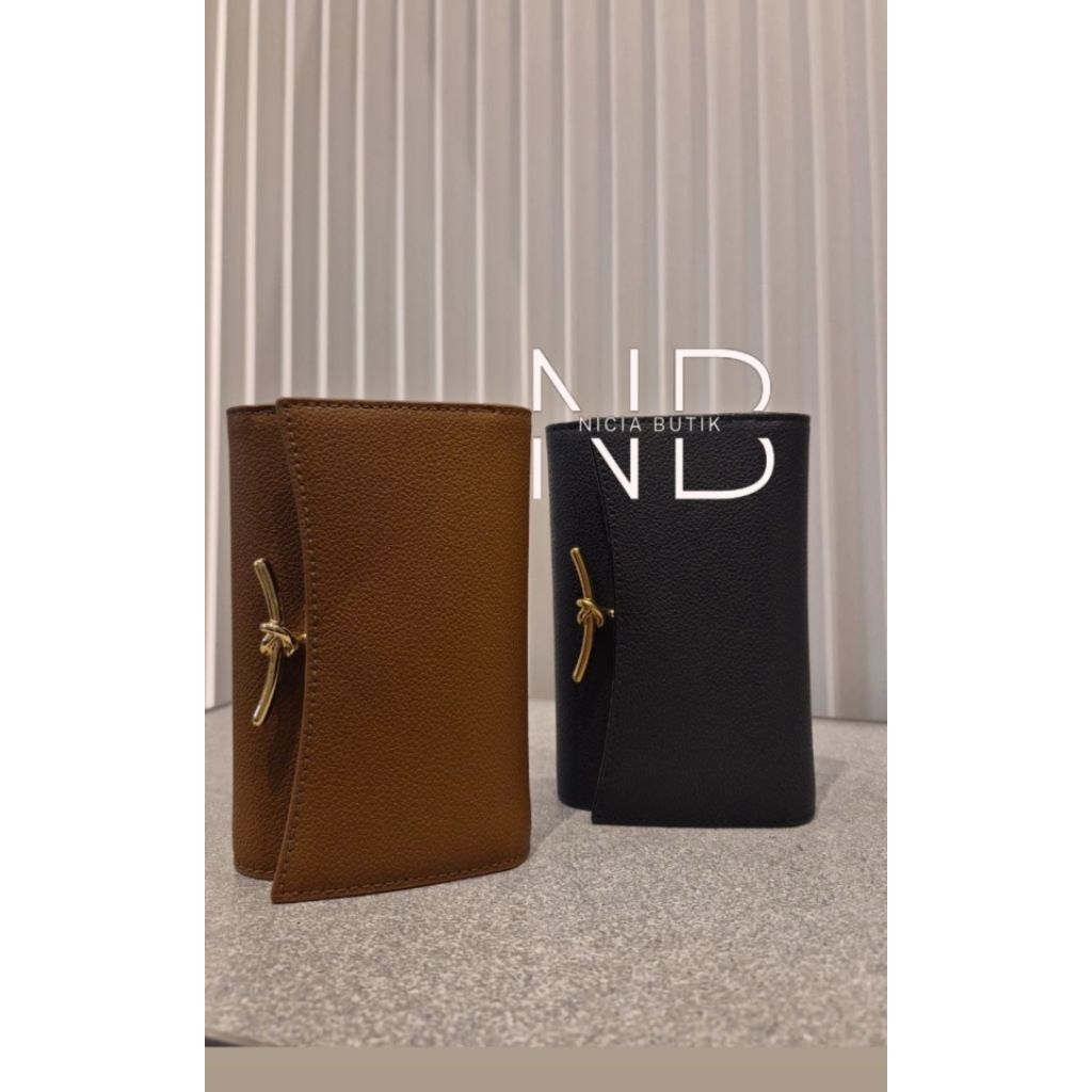 Dompet ck front flap metallic accent huxley