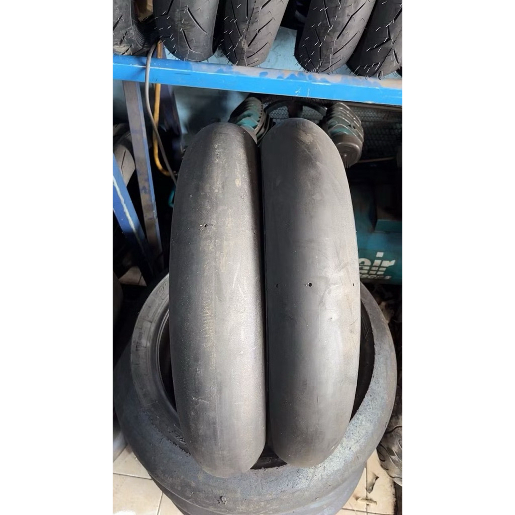 dunlop slick 120/70-17 dan 110/70-17 98%an