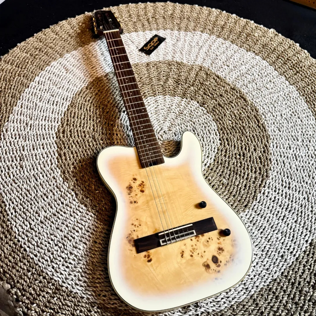 SQOE SPAIN SEGD600 NYLON ELECTRIC GUITAR WITH PIEZO IN WHITE