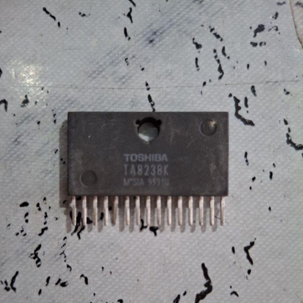 IC toshiba TA8238K