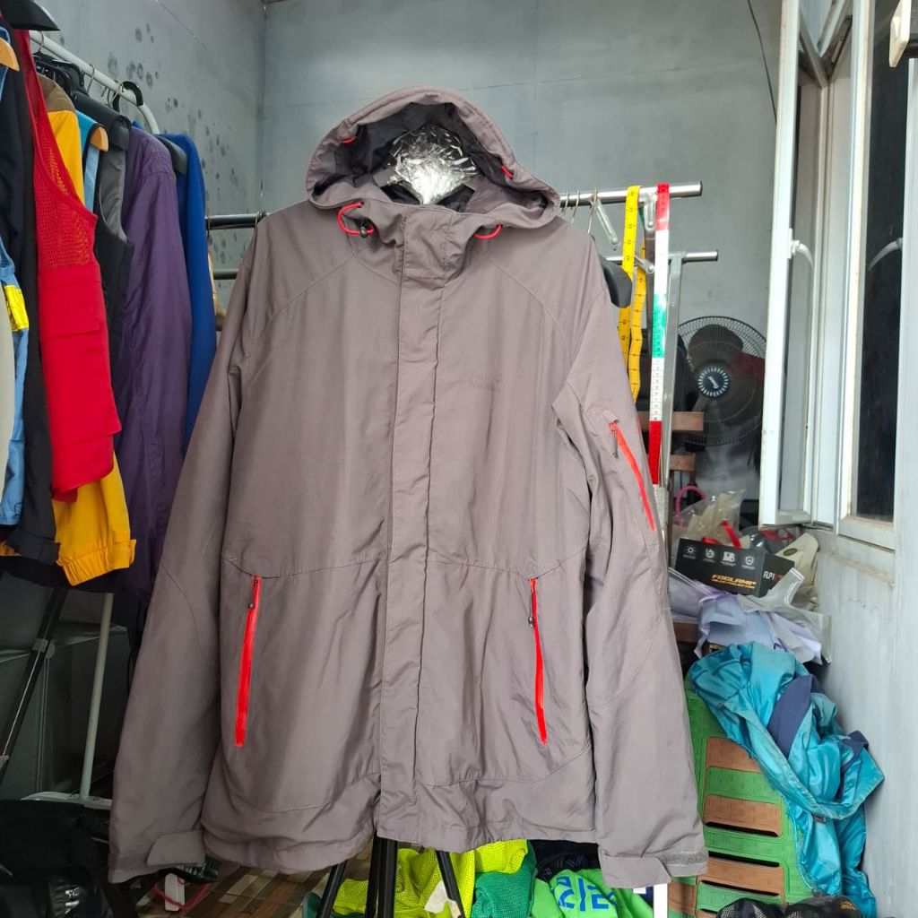 JAKET OUTDOOR JWS JACK WOLFSKIN GORPCORE