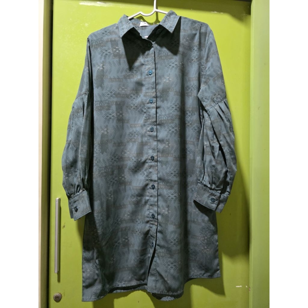 Bia by Zaskia Mecca Atasan/Tunik/Blouse Size M