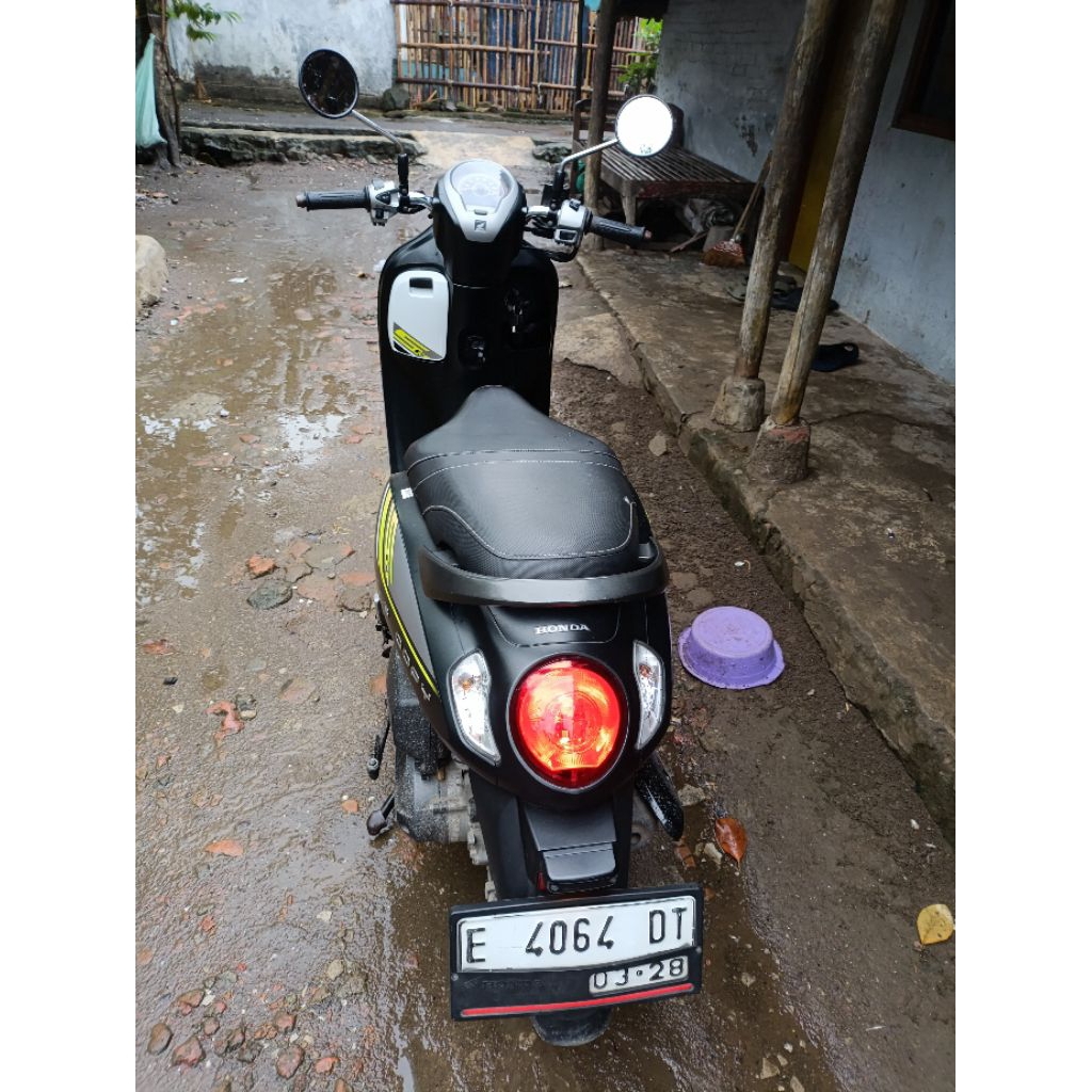 SEPEDA MOTOR HONDA SCOOPY 2023 LENGKAP PAJAK ON