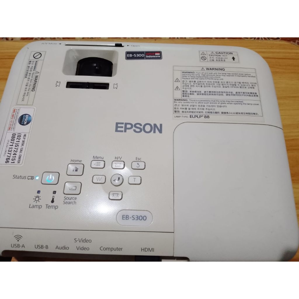 Proyektor Epson EB-S300 HDMI bekas