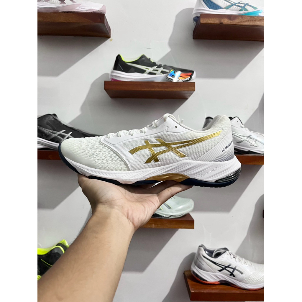 Asics Netburner Ballistic FF 3 Original - White/Pure Gold