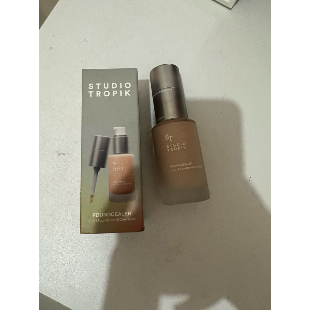 Foundcealer Studio Tropik preloved