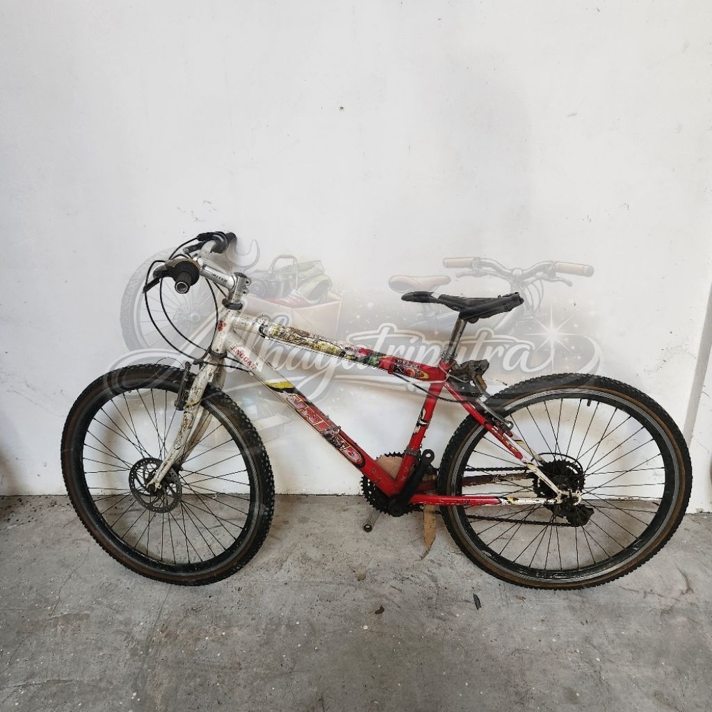 31126MTMUR1343 SEPEDA SECOND MTB 26 UNITED ENGGAL MIAMI RED seperti foto apa adanya tidak garansi