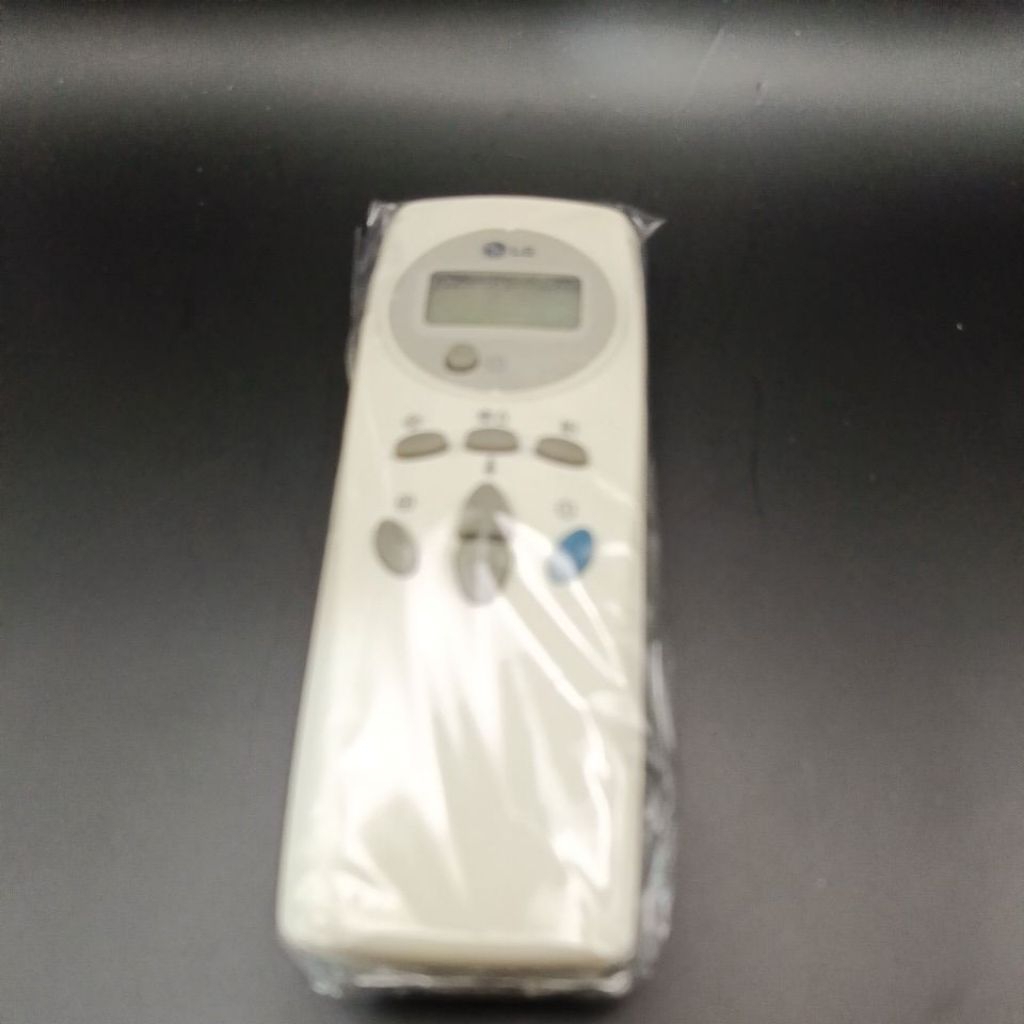 REMOTE AC LG AKB35551201