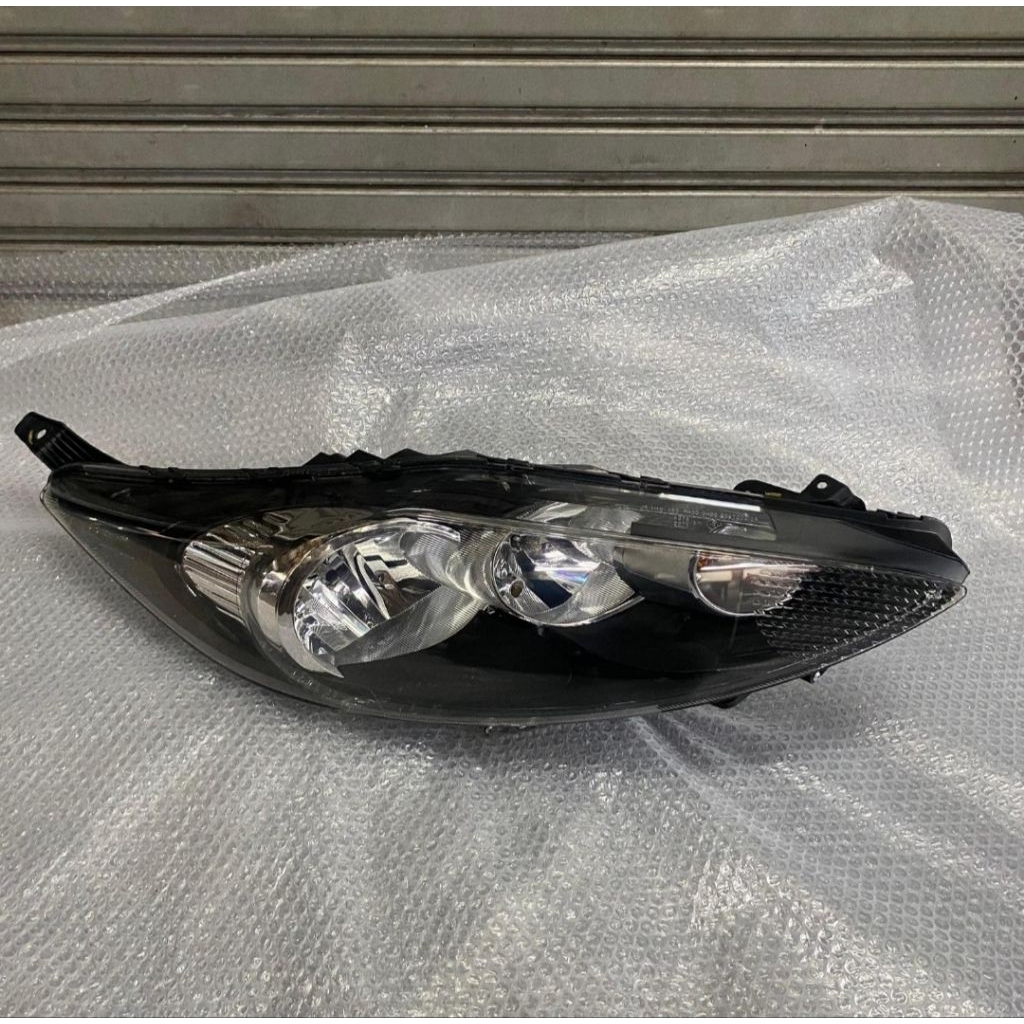 Headlamp Lampu Depan Ford Fiesta 2009 2010 2011 2012 2013 Original