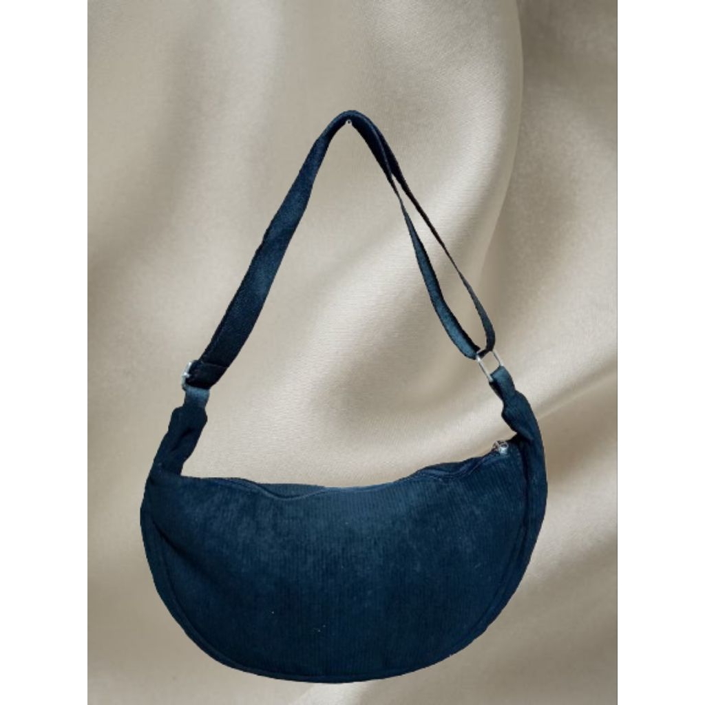 Tas slempang bludru