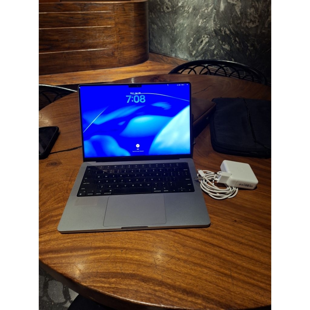 macbook pro m1 max 32/512gb