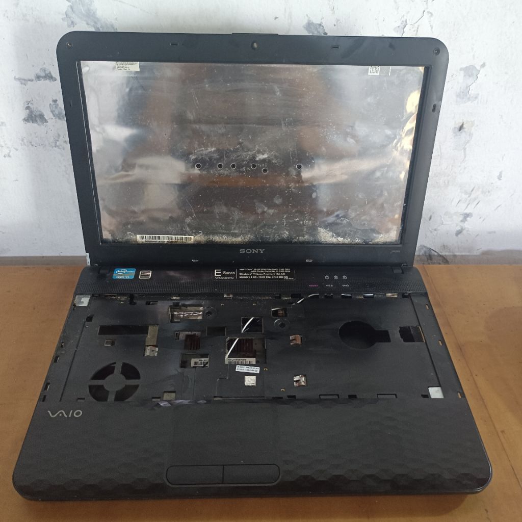 Casing Cassing Case Kesing laptop Sony Vaio PCG-61911W