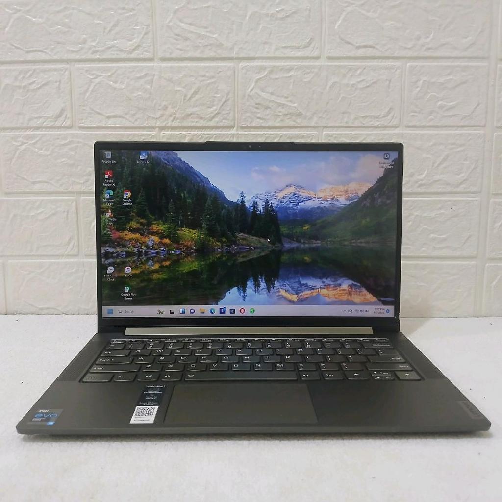 Lenovo Yoga Slim 7 i5 1135G Ram 8gb Ssd 512 xe Graphics