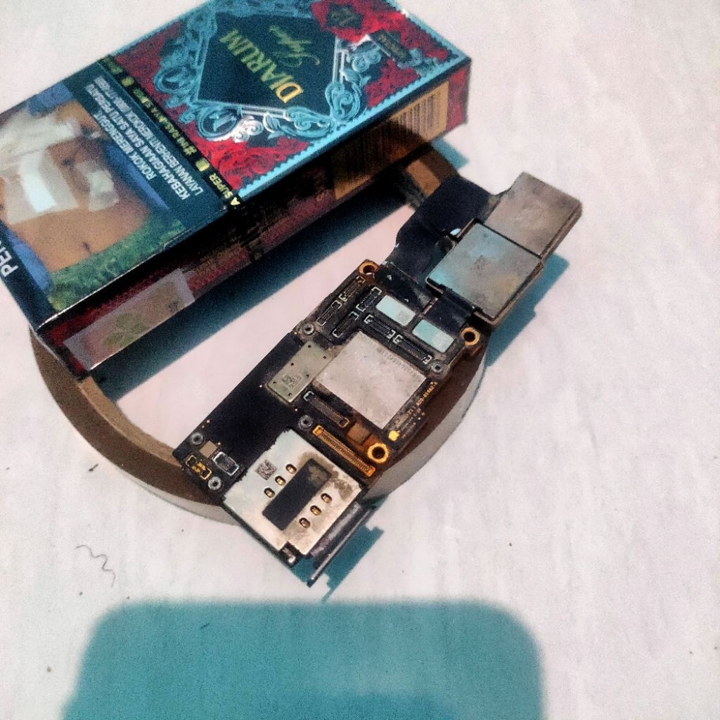 mesin iphone 11 max pro "mati" bonus kamera (jual gambling)