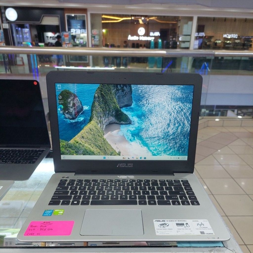 Laptop Asus A455L core i5-4210U NVIDIA GeForce 840M ram 8gb ssd 256gb 1196