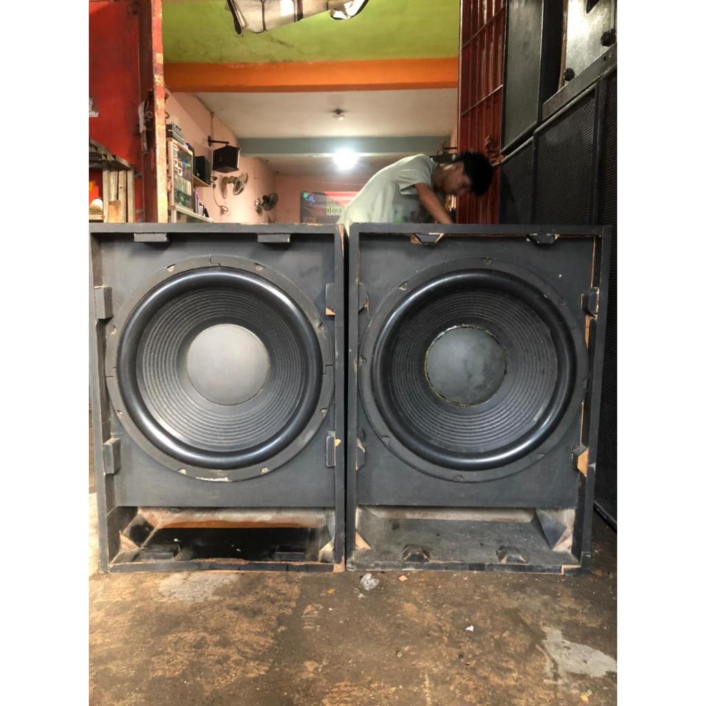 Sepasang SubWoofer 18Inch Double Magnet, Coil 4Inch.