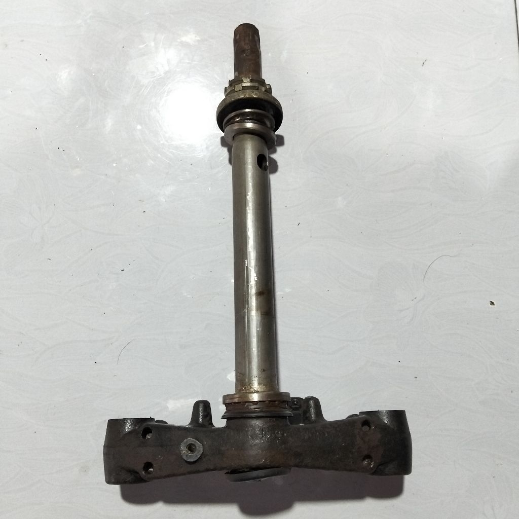 segitiga T YAMAHA AEROX 155 OLD original B65