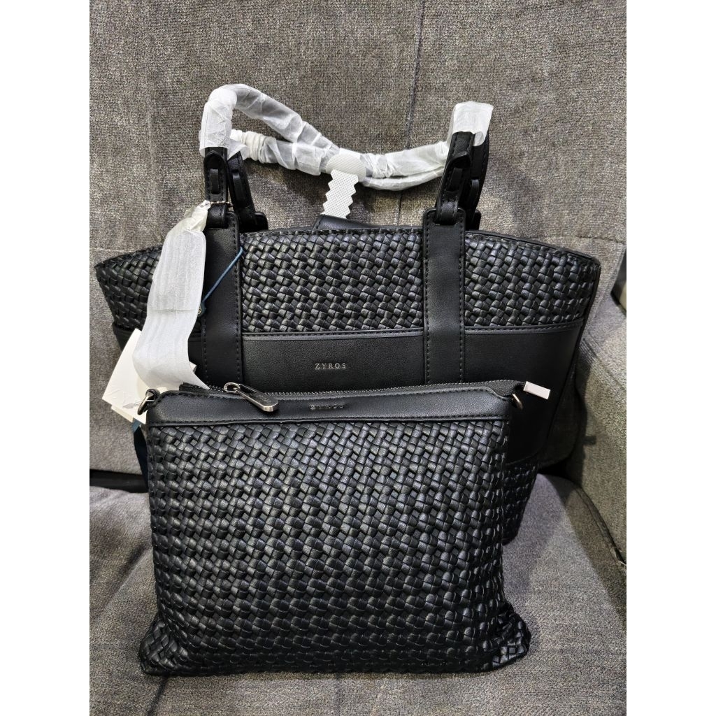 zyros hitam  motif anyam