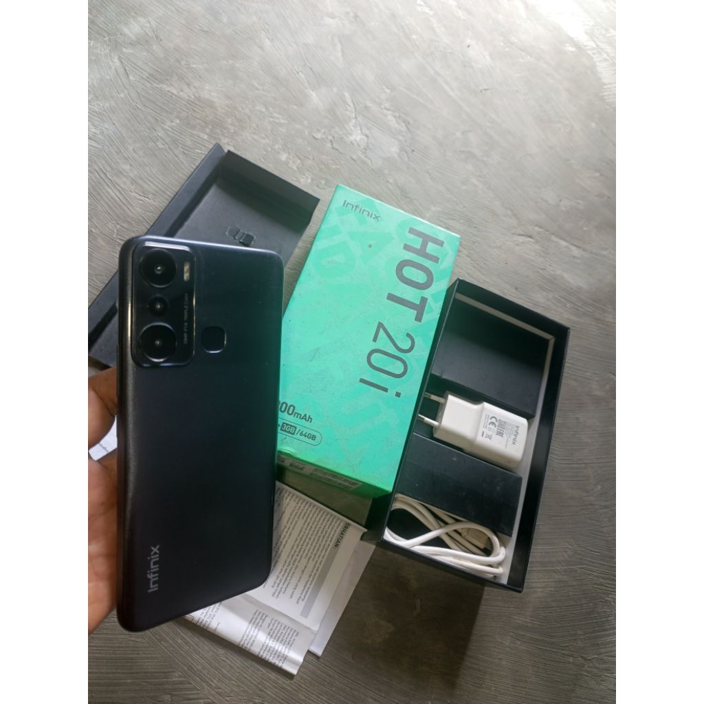 Infinix Hot 20i ram 4+3 / 64 fullset