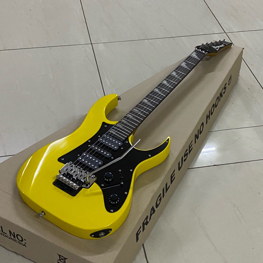 GITAR ELEKTRIK/LISTRIK IBANEZ RG SERIES  BLACK GLOSSY UPDOWN COSTUME BANDUNG BEST QUALTY