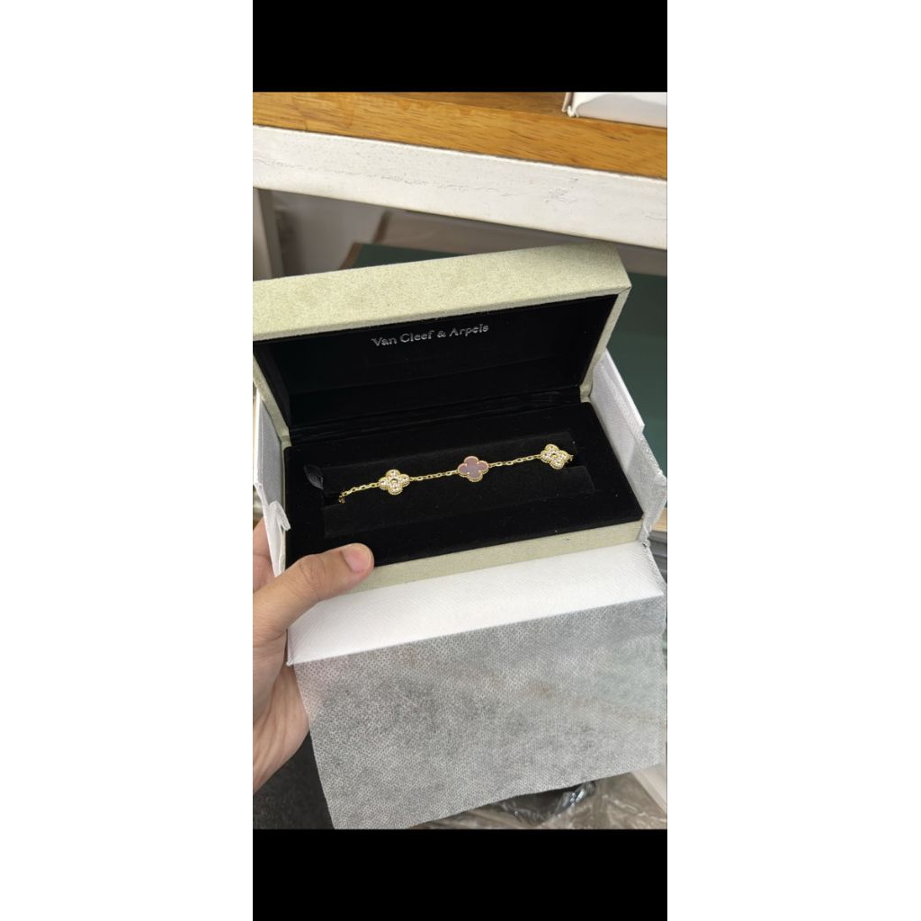 VCA Bracelet JASTIPBYLETIZCIA RARE