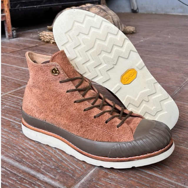Converse CT hi Bosey First String Vibram Sole