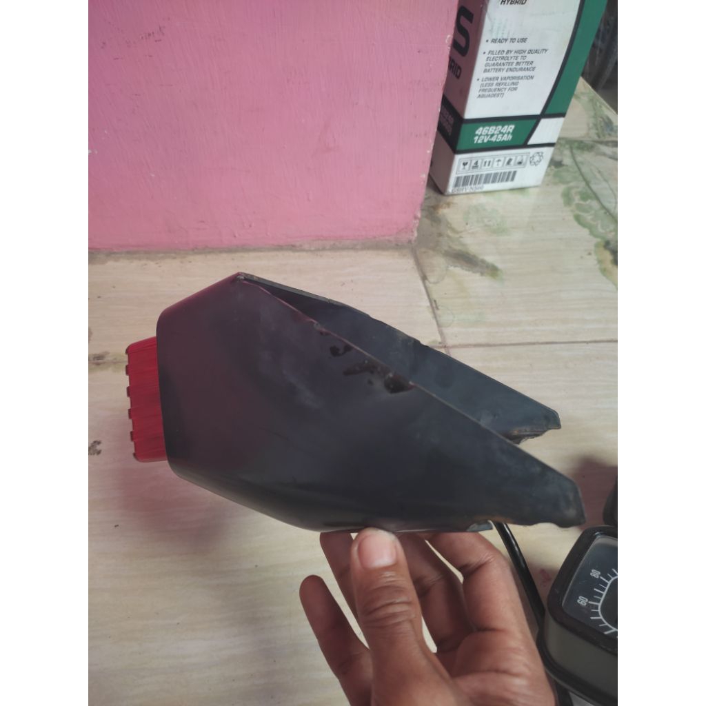 Cover buntut stoplamp set suzuki a100 econos original copotan