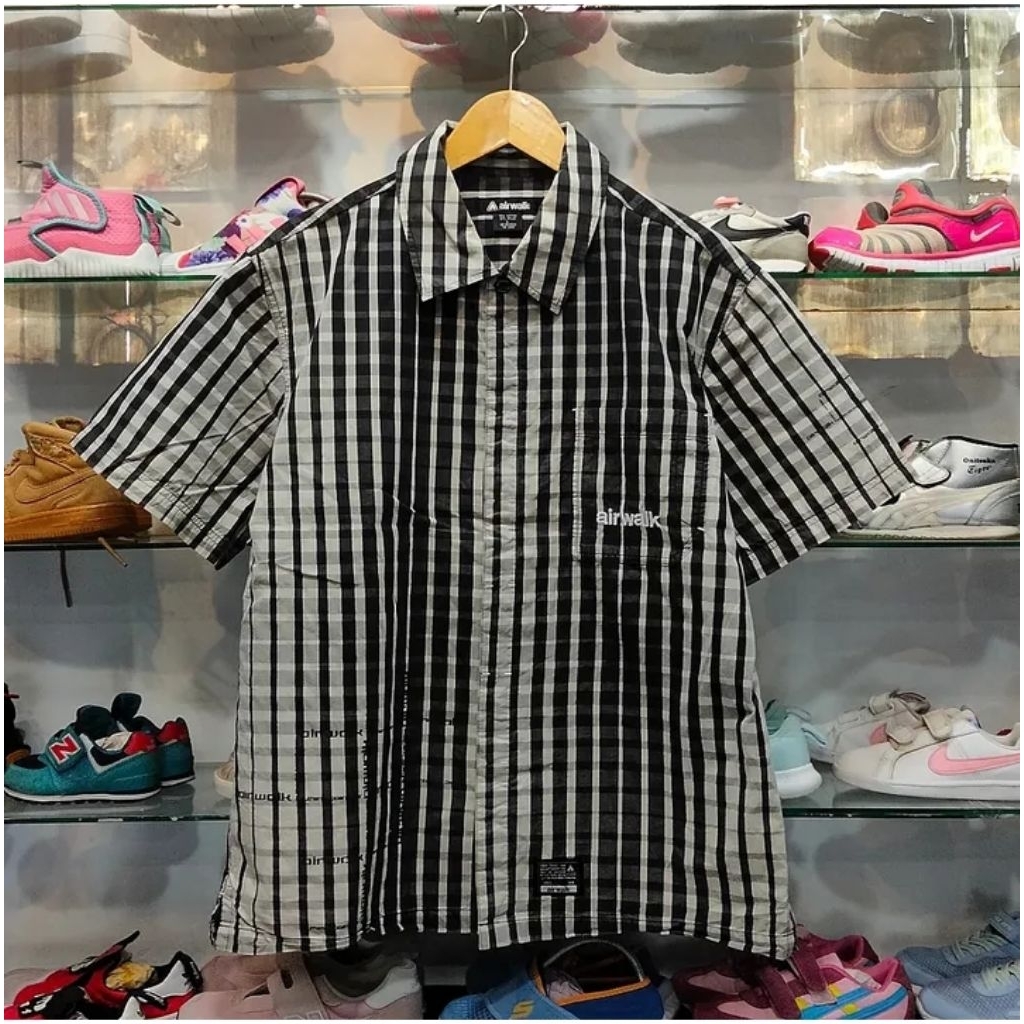 KEMEJA PENDEK AIRWALK