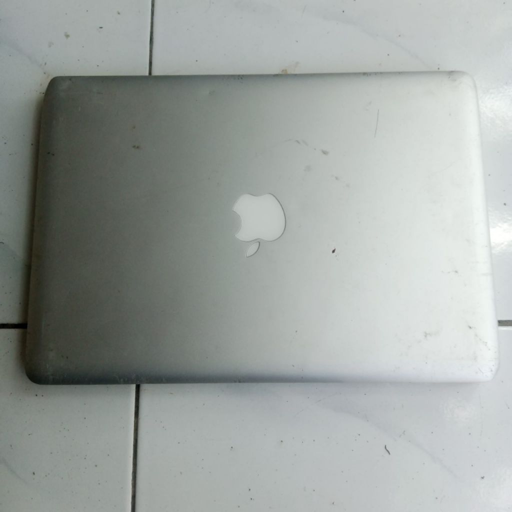 Macbook mati total