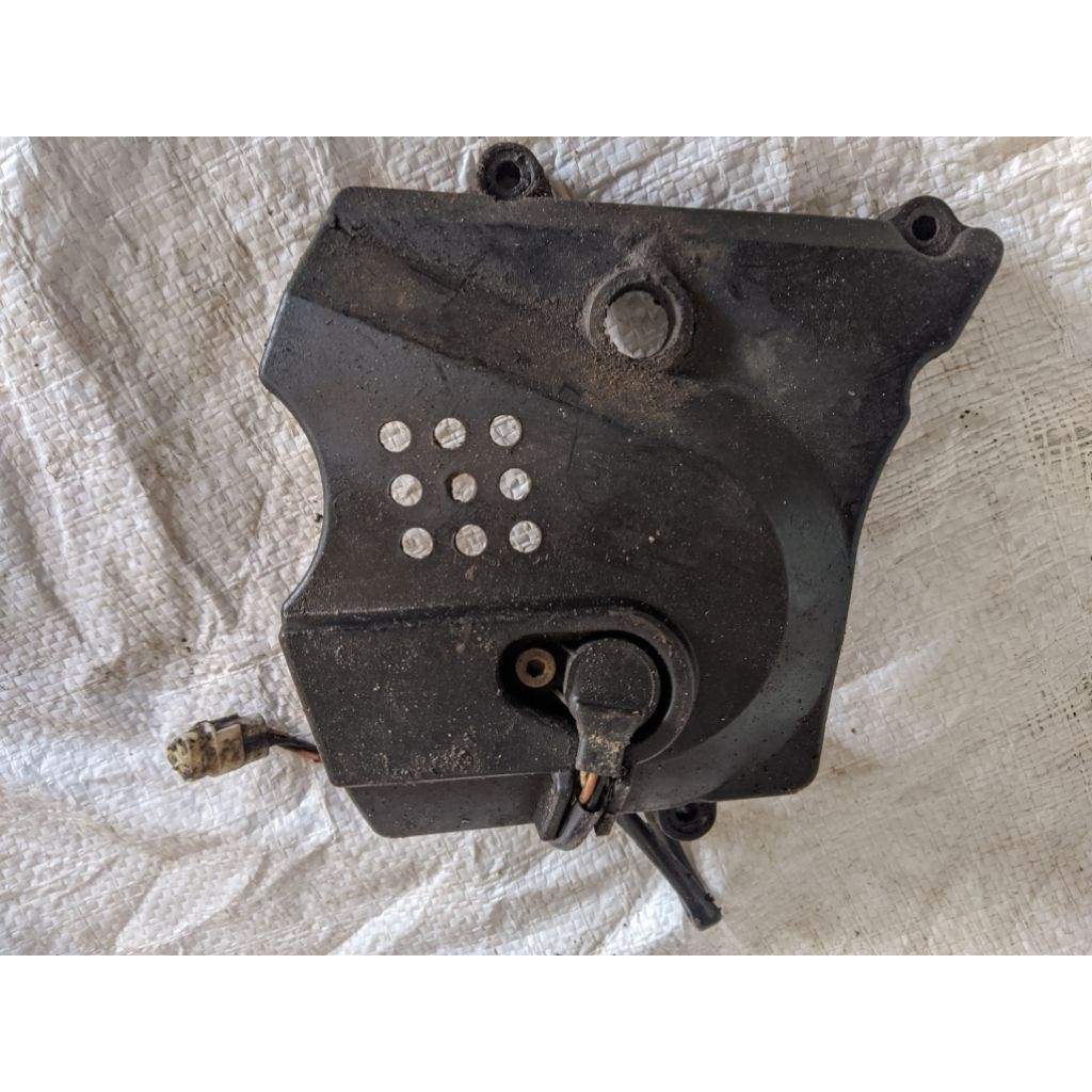 Tutup rantai satria Fu