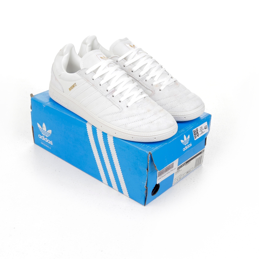 (MARKET) Sepatu Sneakers Adidas Busenitz Vintage White