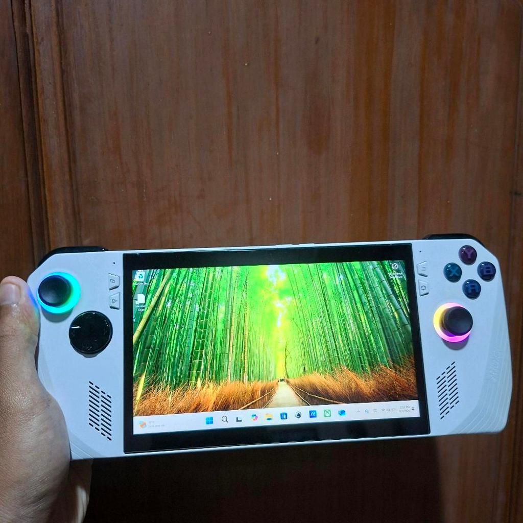 ASUS ROG ALLY Z1 EXTREME SECOND