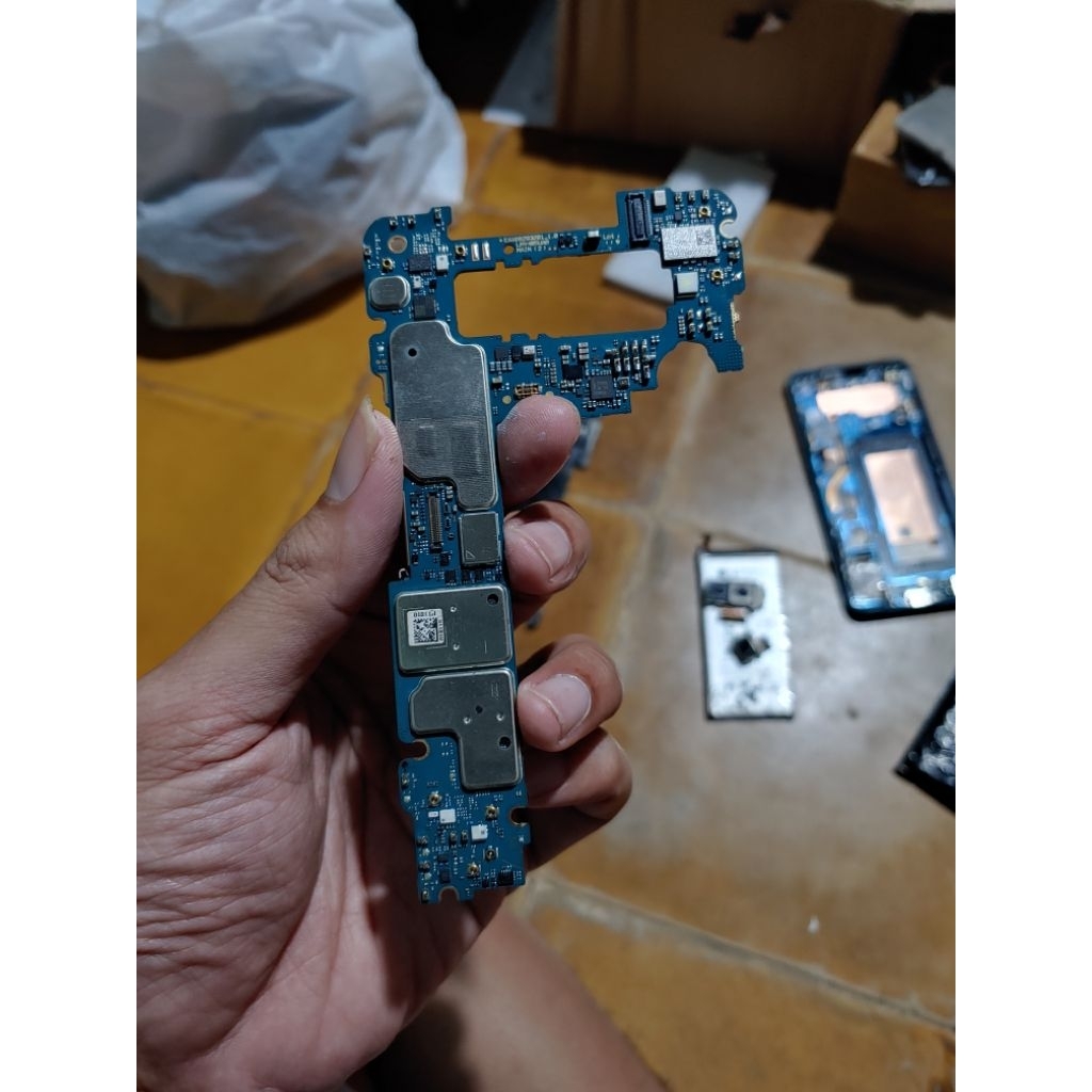 mesin LG V40 Dual sim ram 6gb internal 128gb