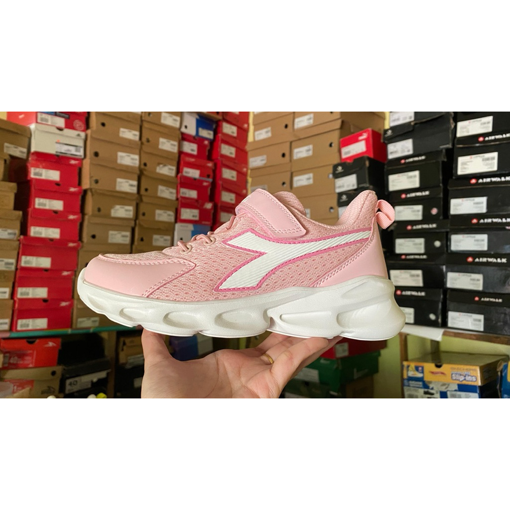 Obral diadora anak running original