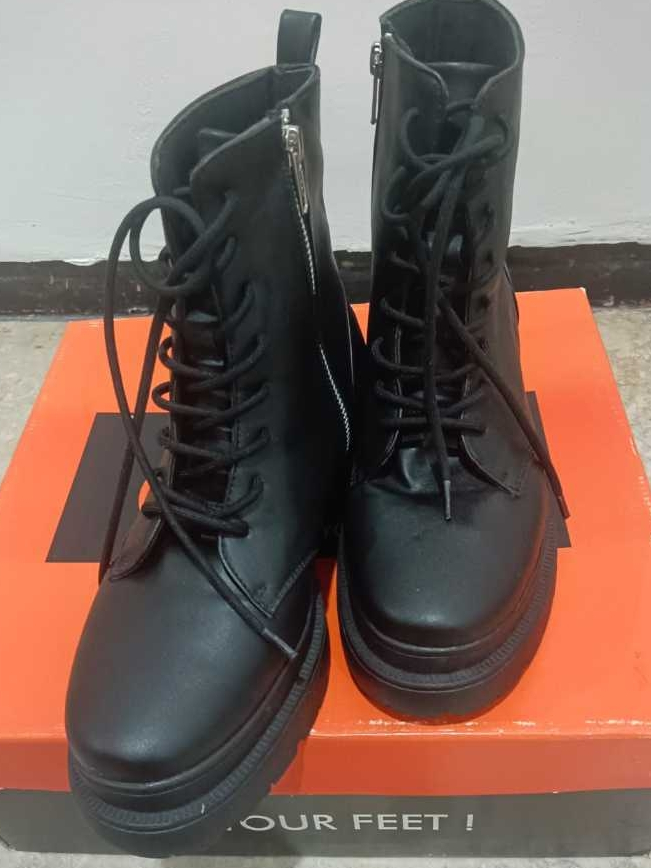 SEPATU BOOTS PRELOVED DONATELLO