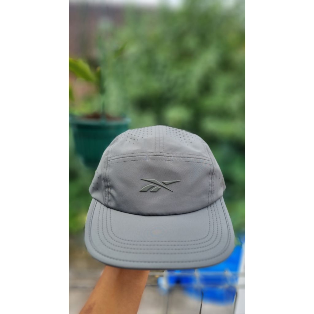 Topi Running Reebok