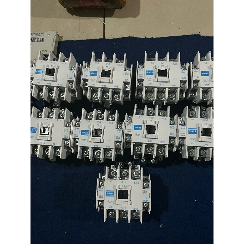 Kontaktor Mitsubishi SN25/35 Contaktor Mitsubishi sn25/35