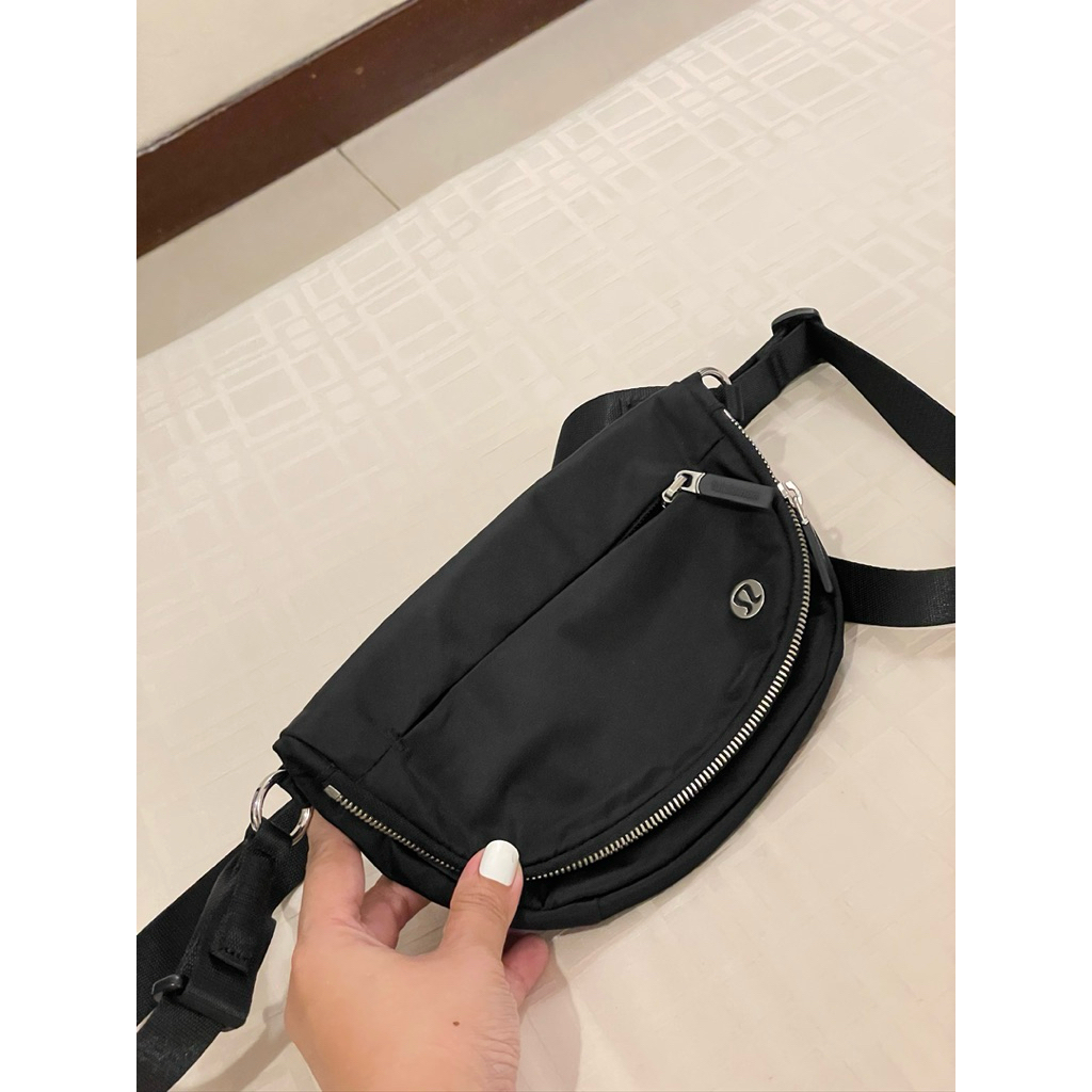 PRELOVED LULULEMON BAG